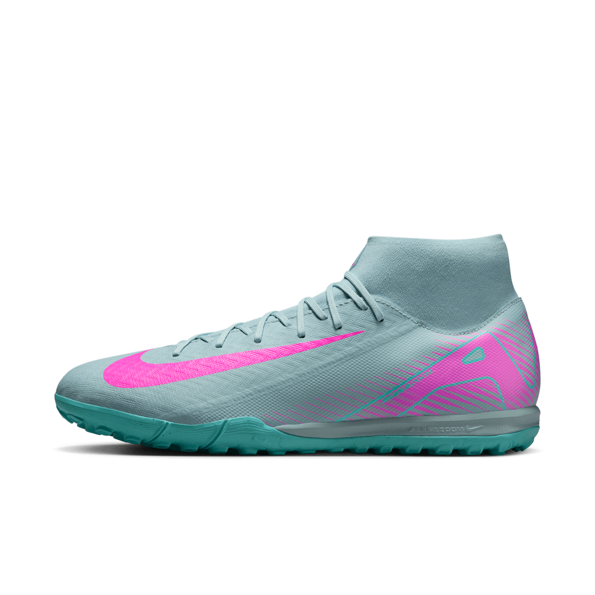 Nike サッカーシューズ グレー/ピンク ハイカット Nike サッカーシューズ ハイカット グレー/ピンク サッカー